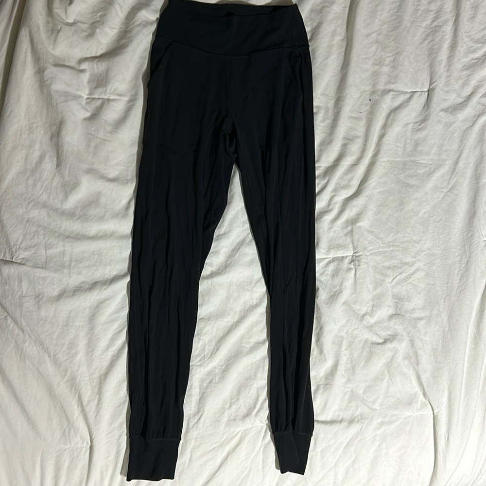 Lululemon Align joggers